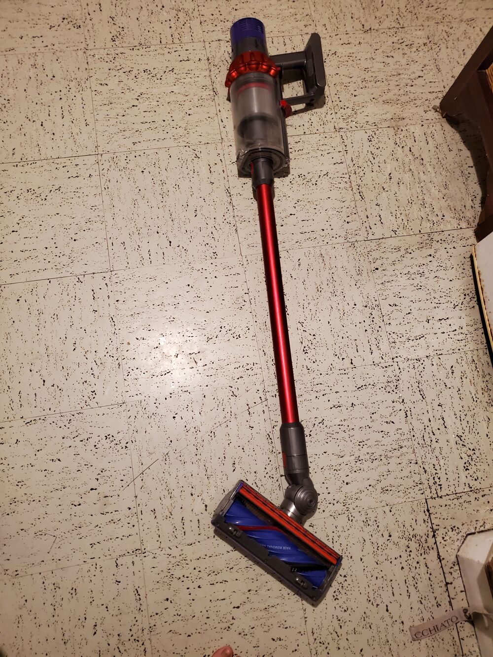 Aspirateur dyson v10 Electroménager