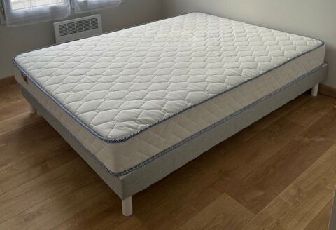 Ensemble lit (Matelas avec sommier et pieds) 450 Biot (06)