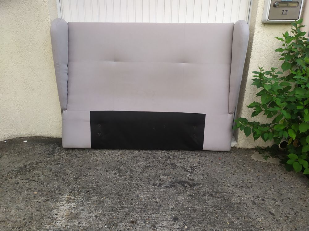 TETE DE LIT IKEA VALEUR 189 brad&eacute;e &agrave; 35 euros Meubles