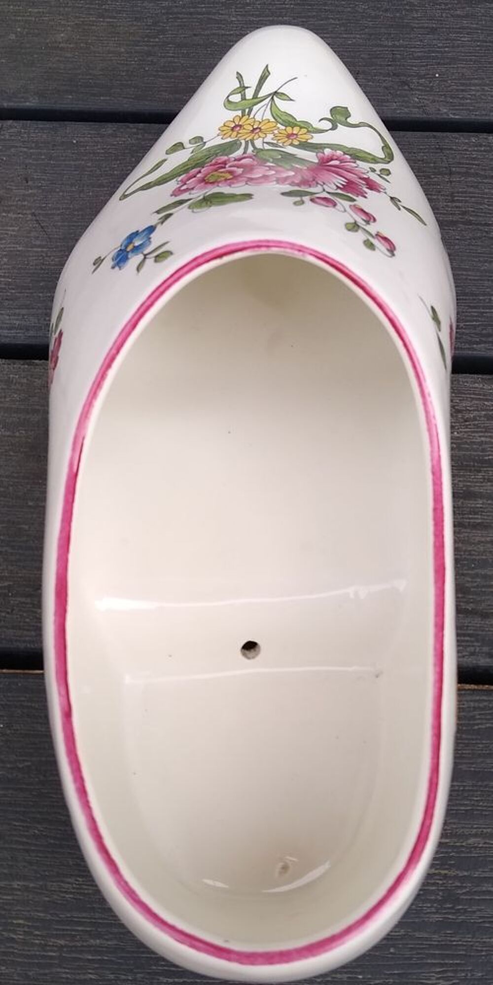 Sabot ancien en porcelaine sign&eacute; Vieux Saint Amand Décoration