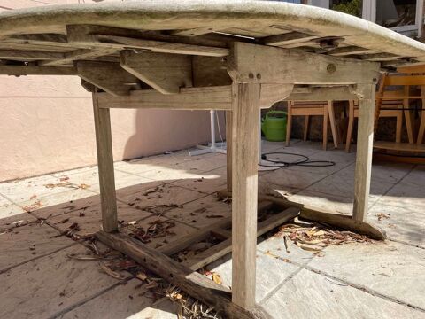 table de jardin en bois massif 0 Grimaud (83)