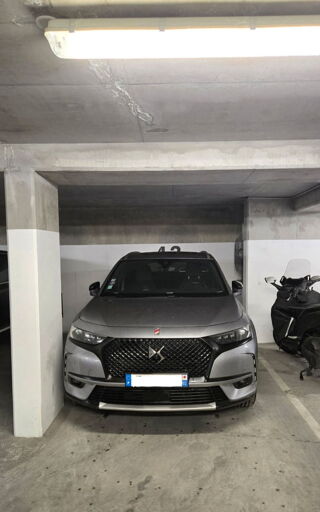  Parking / Garage � louer 12 m� Clichy