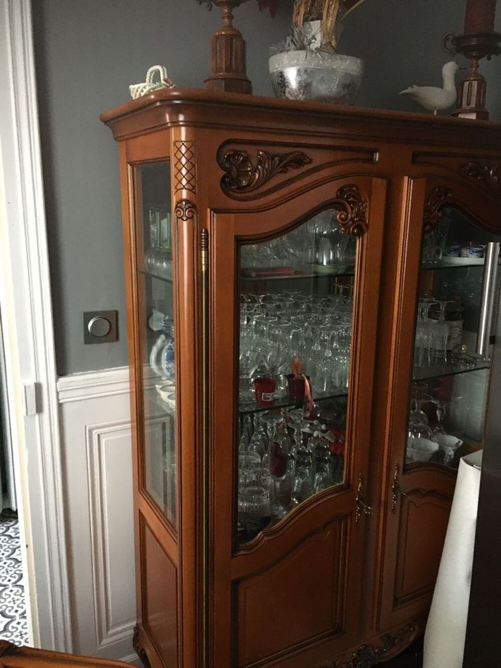 Salle &agrave; manger en meurisier Meubles