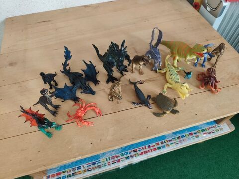 figurines dragons et dinosaures 10 Villedieu-la-Blouère (49)