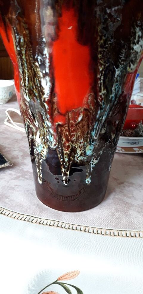 VASE VALLAURIS 0 L'Ha�-les-Roses (94)