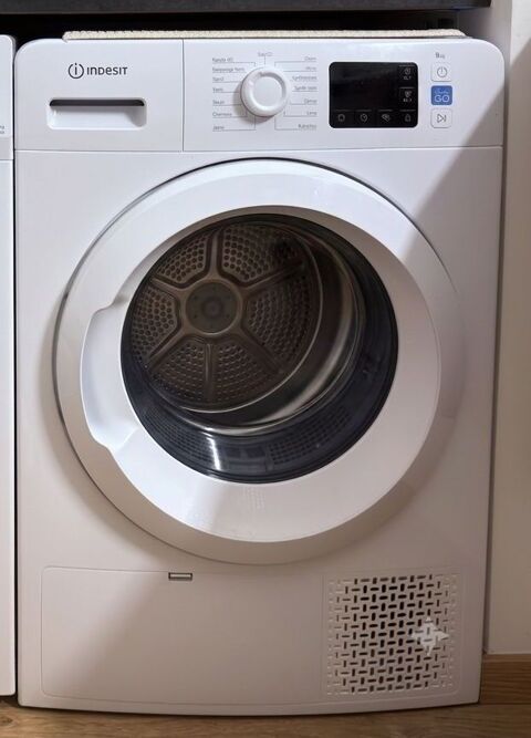 Sèche linge 8kg presque neuve 350 Honfleur (14)