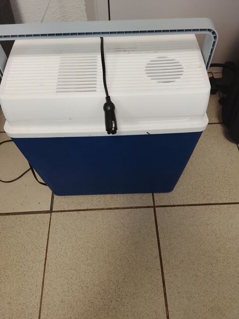 Pi&egrave;ces et &eacute;quipements Voiture Pi&egrave;ces et &eacute;quipements Voiture  occasion Schiltigheim 67300