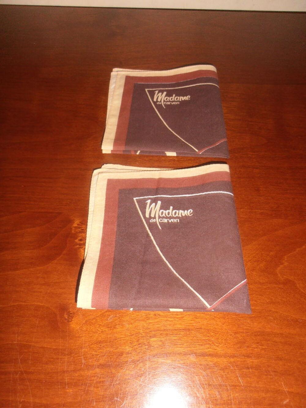 2 Mouchoirs Madame de Carven (79) Vêtements