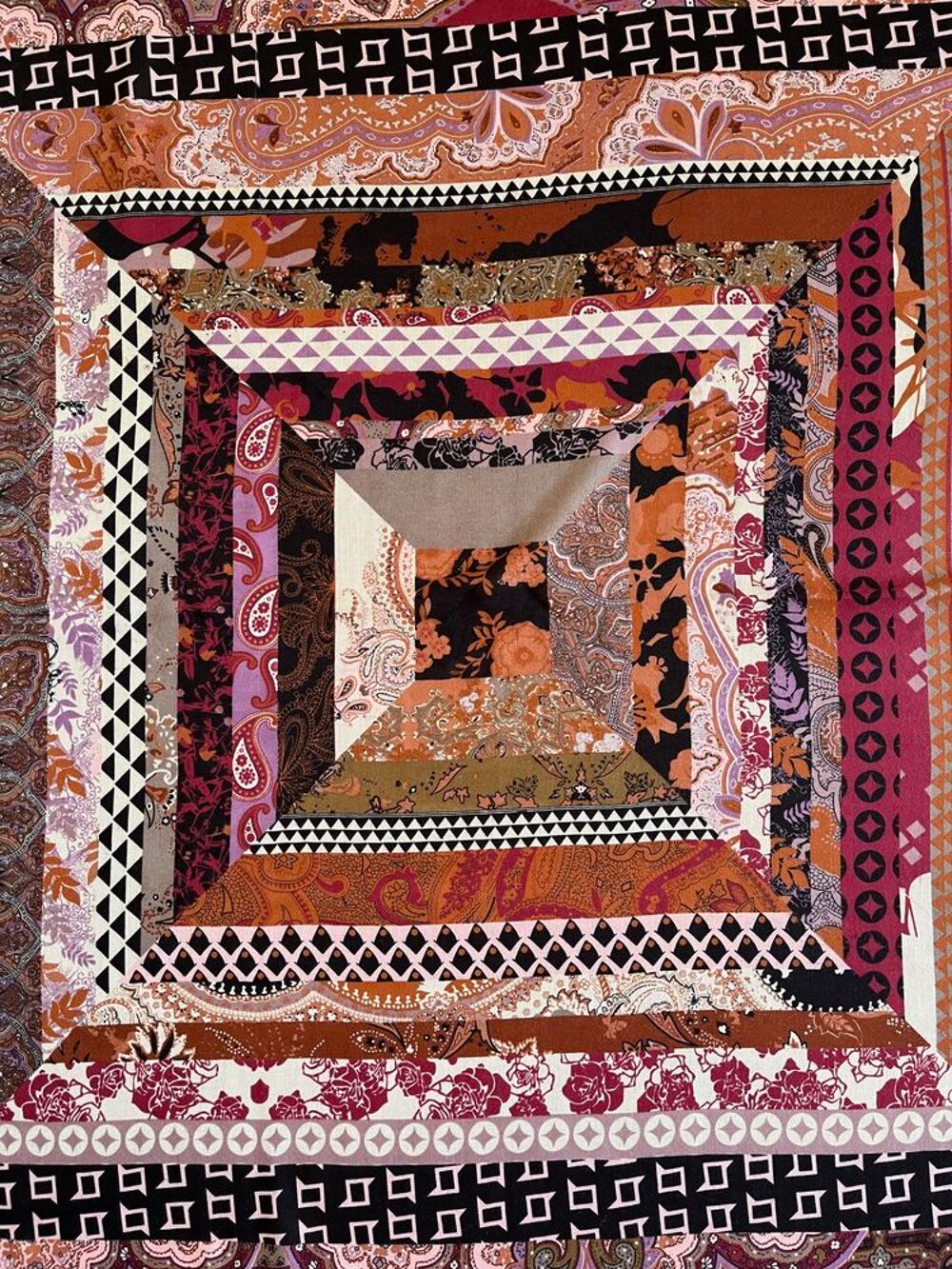 Ch&acirc;le carr&eacute; de couleurs, 132x128cm Maroquinerie