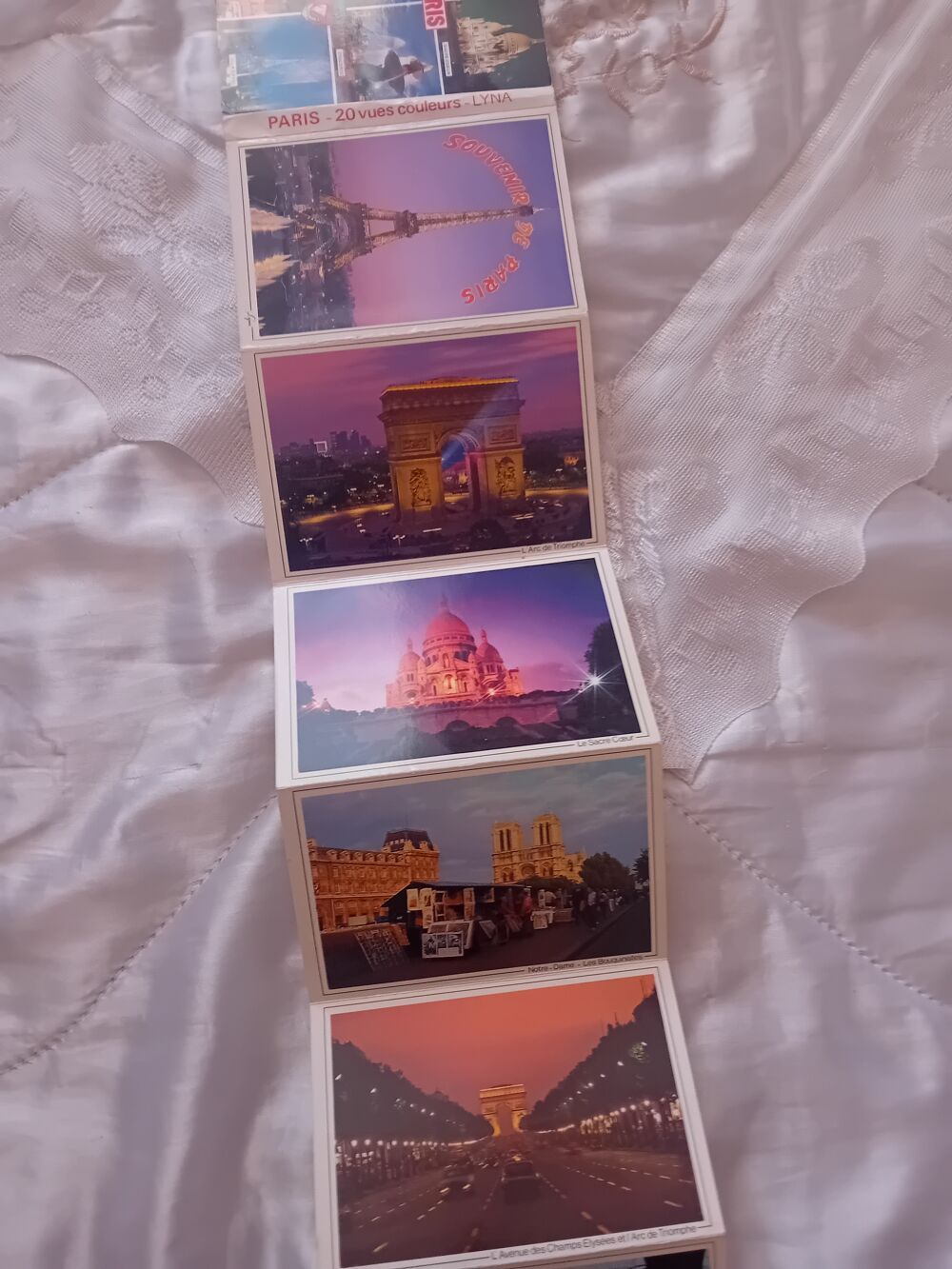 DEPLIANT 20 CARTES COULEUR PARIS VINTAGE Livres et BD