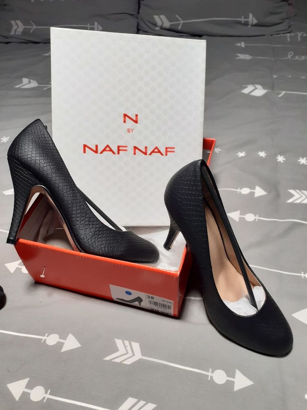 escarpins noir imitation crocodile NAF NAF Chaussures