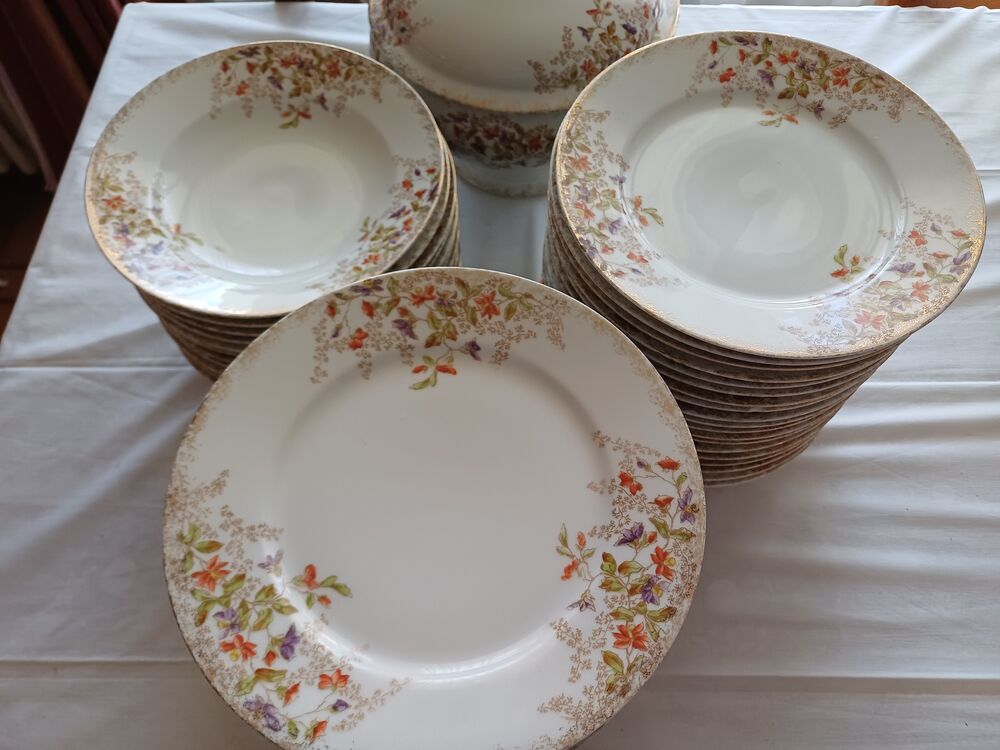 service vaisselle porcelaine ancienne fin XIX eme Cuisine