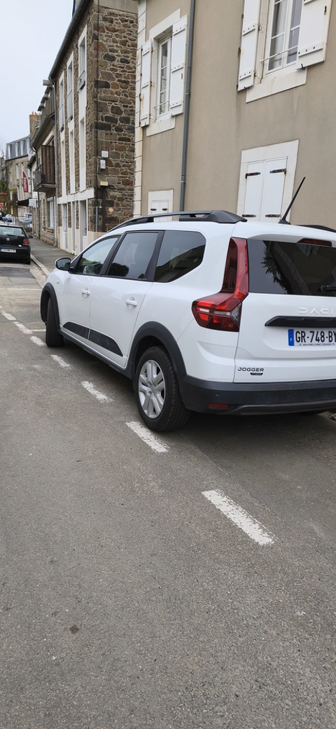 Dacia Jogger Hybrid 140 5 places Extreme 2023 occasion Saint-Malo 35400