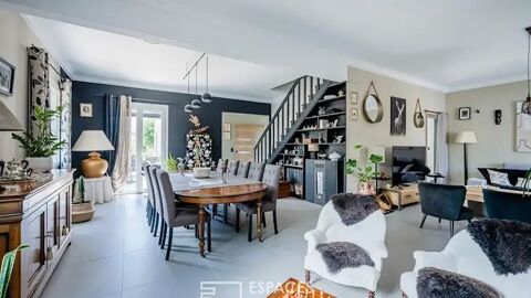   MAISON 4 FACES  Maison - 9 pi�ce(s) - 220 m�