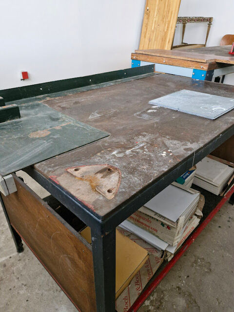 ETABLI  TABLE D'ATELIER   tres solide 40 94240 L'haÿ-les-roses