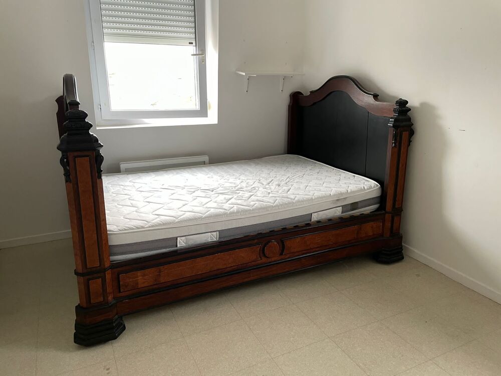 Lit vintage en bois massif avec matelas Meubles