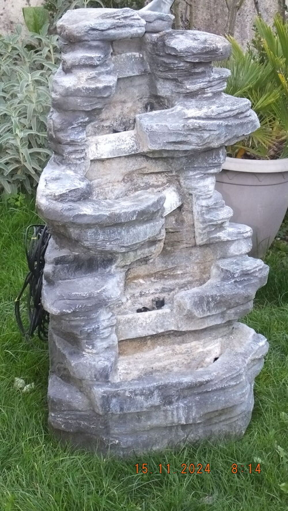 FONTAINE DE JARDIN Jardin