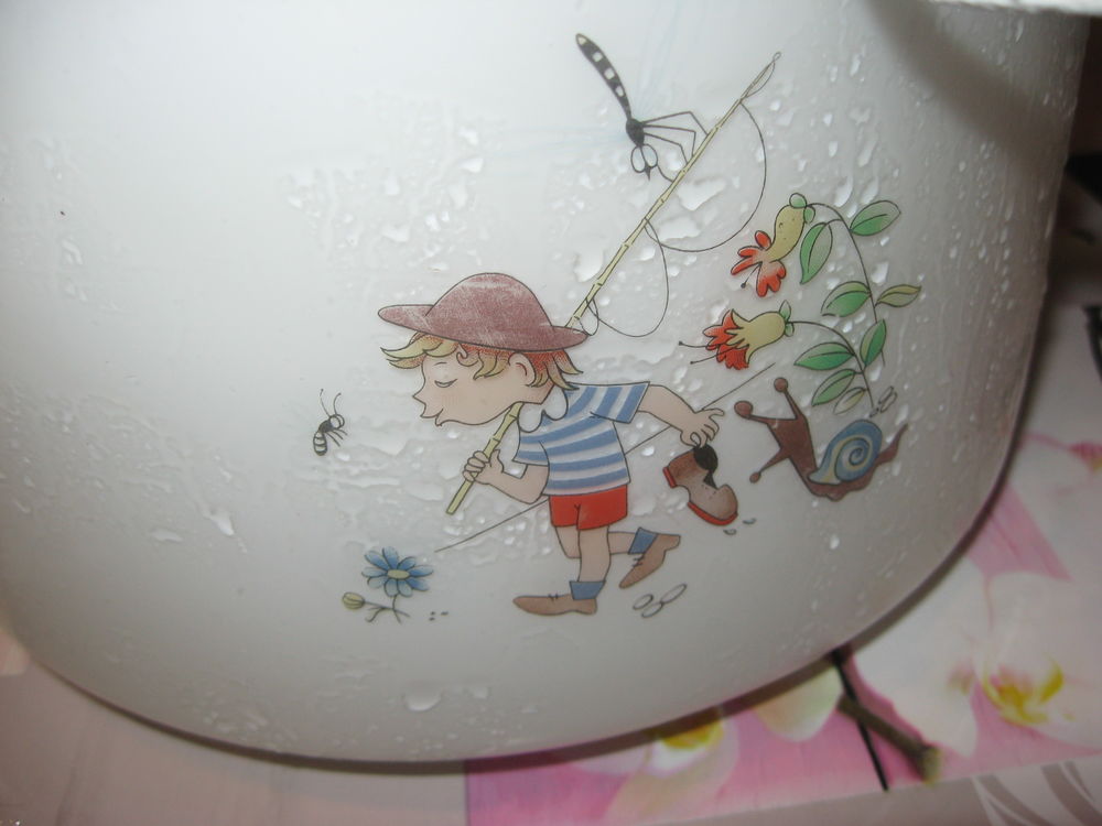 lustre en opaline pour chambre d'enfants Décoration