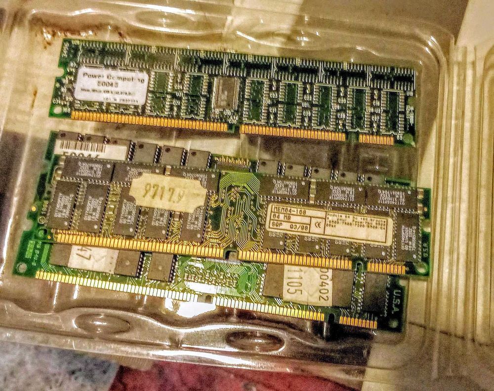 m&eacute;moires dimm. 5v. sorties du ppc 7200 75 et 7600 132r Matériel informatique