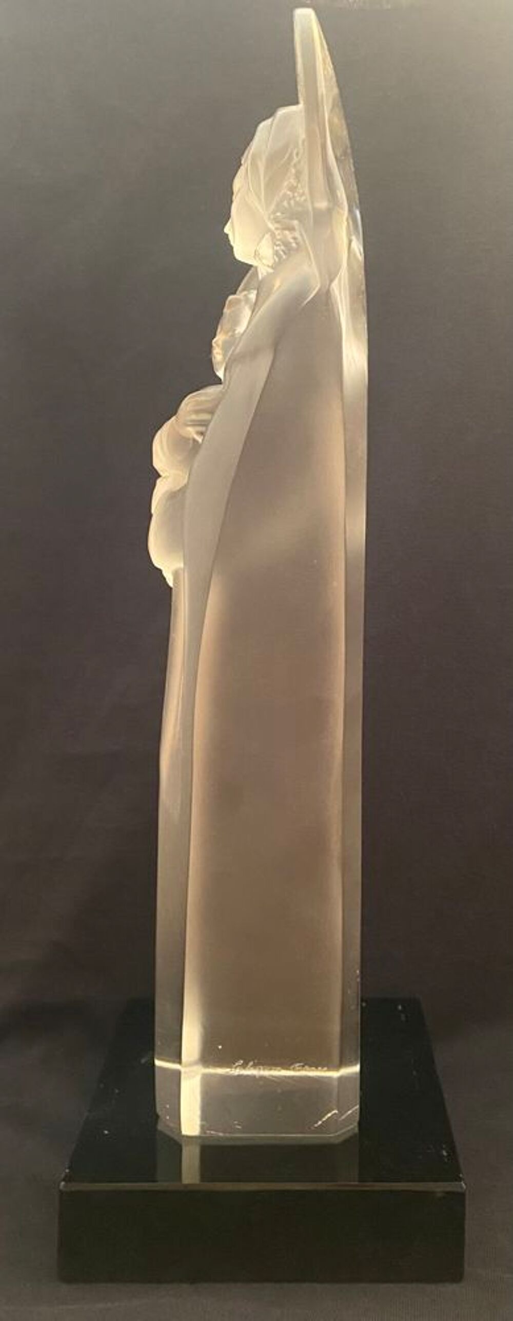 Sculpture de la vierge et l'enfant Lalique en cristal Décoration