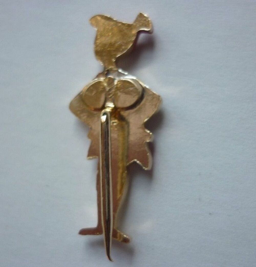 Bijou fantaisie BROCHE WILMA (Famille PIERRAFEU) Bijoux et montres