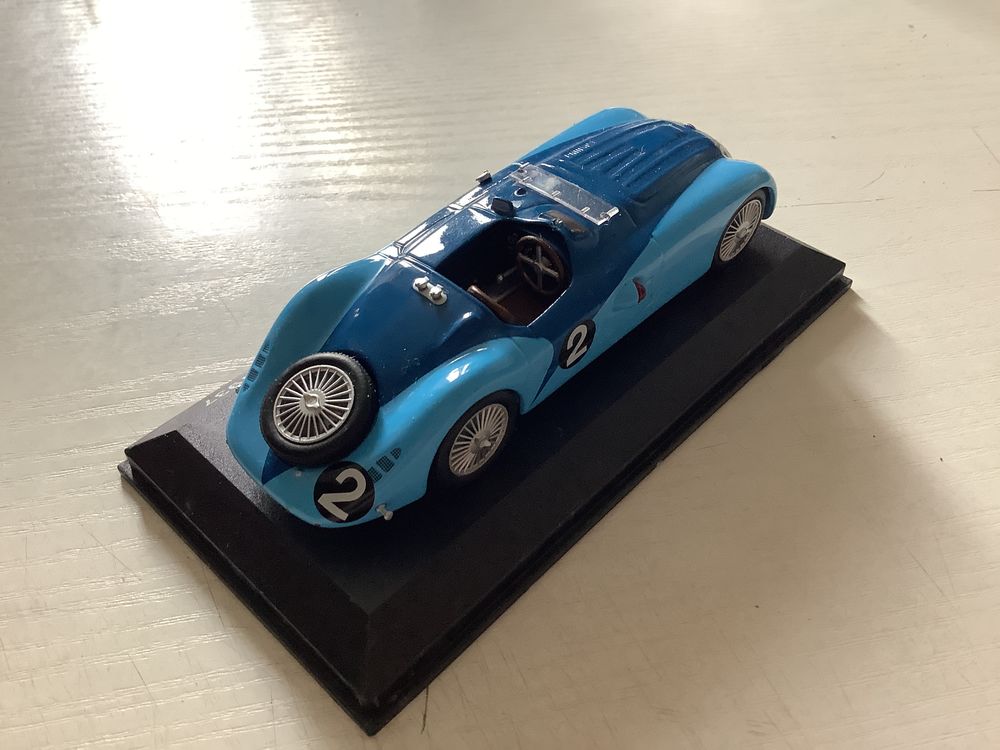 BUGATTI 57G 24H DU MANS 1937 1/43 voiture miniature 