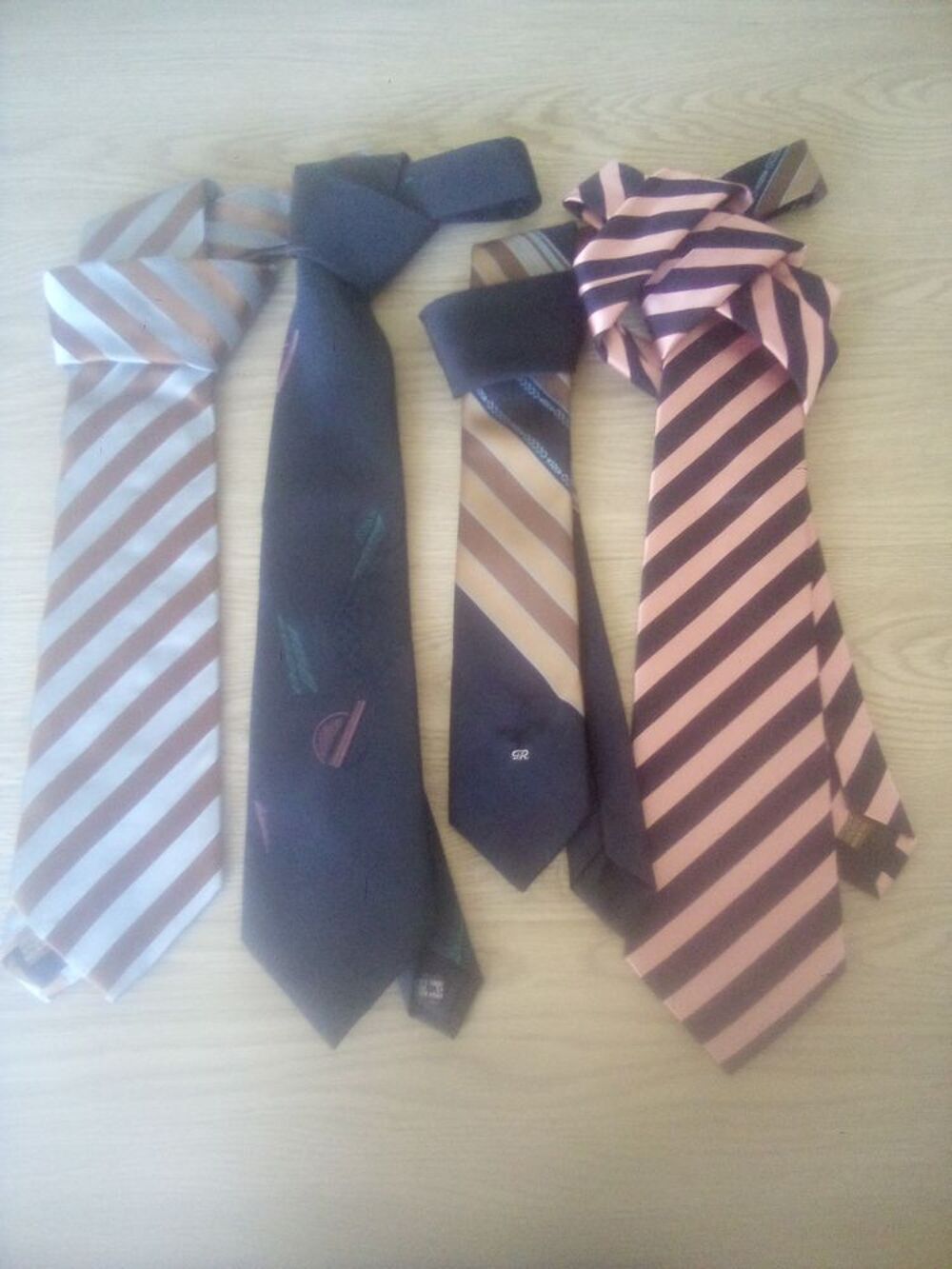 cravates de soie Vêtements