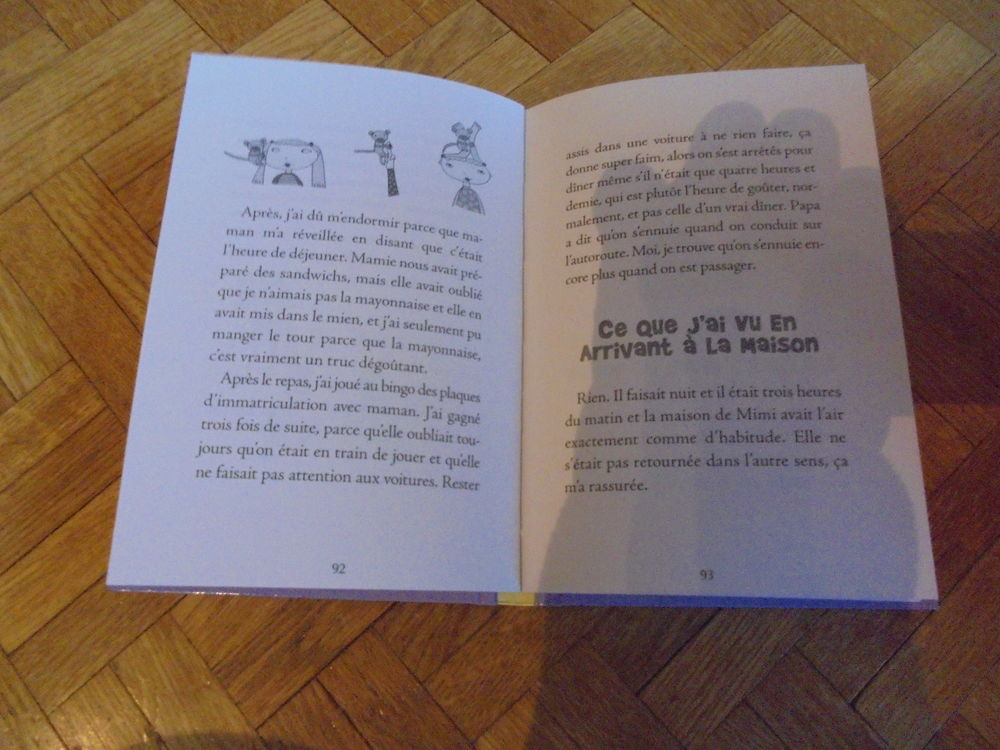 Toujours Zo&eacute; tout court (98) Livres et BD