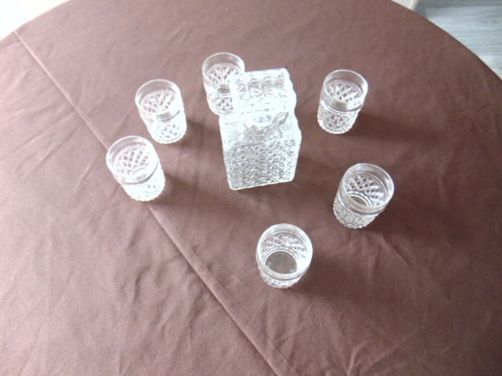 Service &agrave; whisky vintage en verre taill&eacute; Cuisine