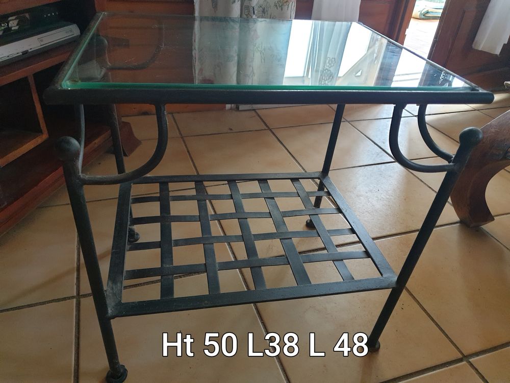 Table basse : fer forg&eacute; et verre Meubles