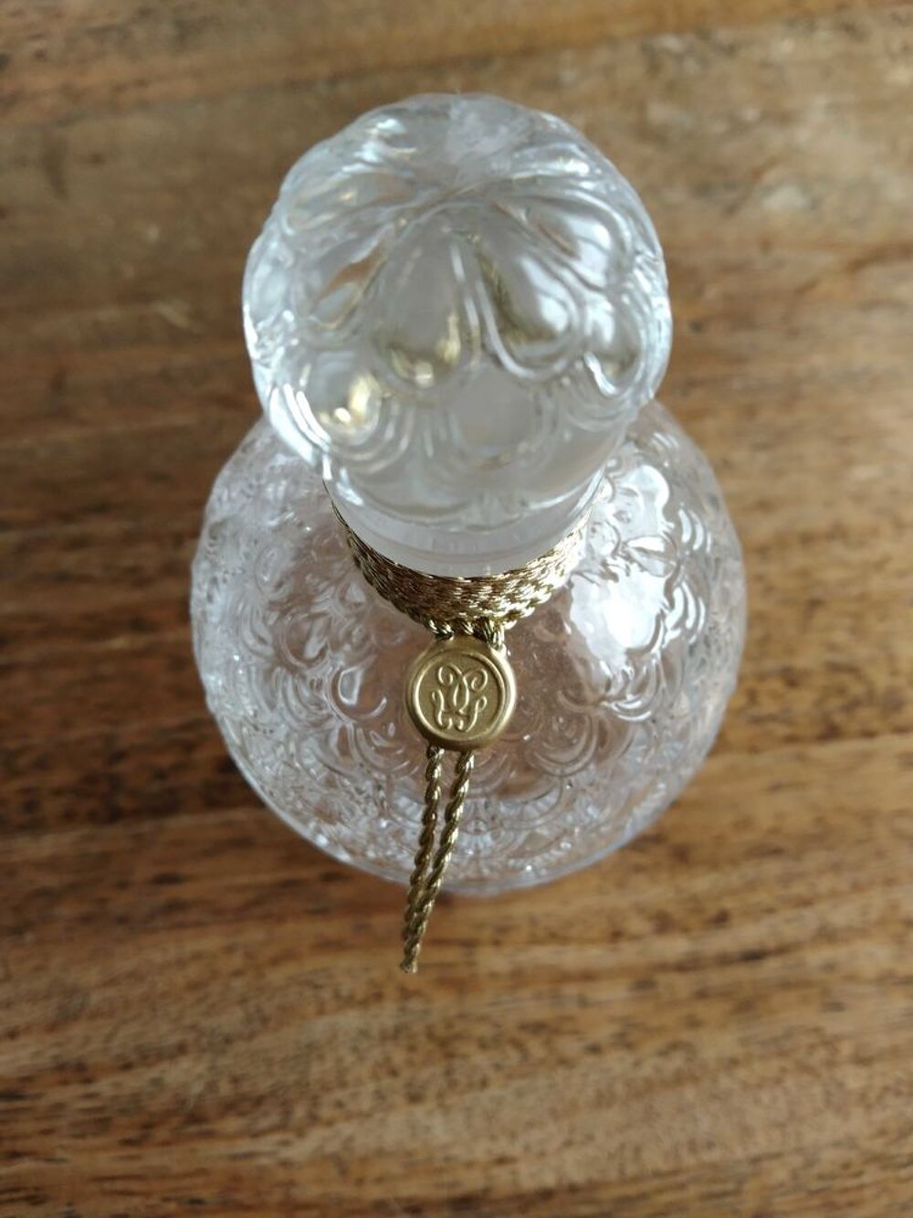 Flacon de parfum Abeilles de Guerlain 