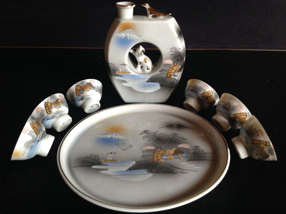SERVICE &Agrave; SAK&Eacute; TRADITIONNEL 8 PI&Egrave;CES EN PORCELAINE Envoi Pos Cuisine
