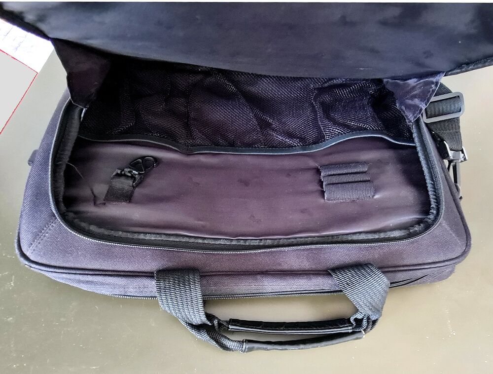 cartable porte-documents-ordinateur de qualit&eacute; Maroquinerie