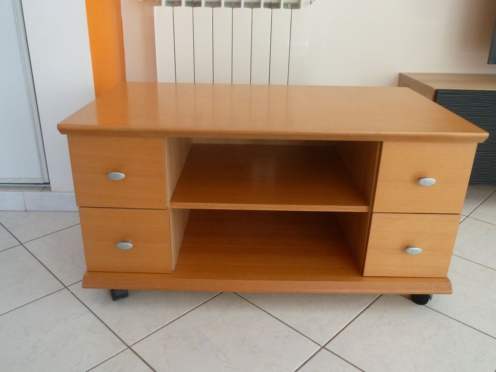 Meuble TV sur roulettes Meubles