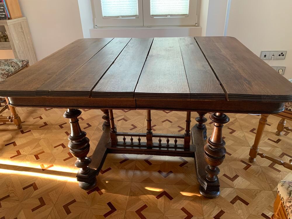 Table ancienne bois massif 
Meubles