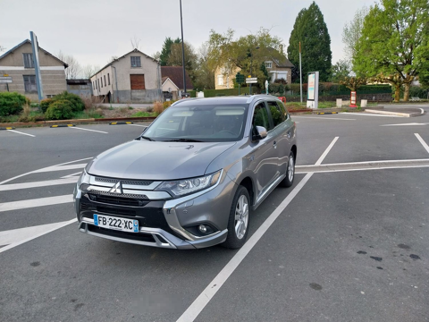 Mitsubishi Outlander 2.4l PHEV Twin Motor 4WD Business 2018 occasion Saint-Germain-les-Belles 87380
