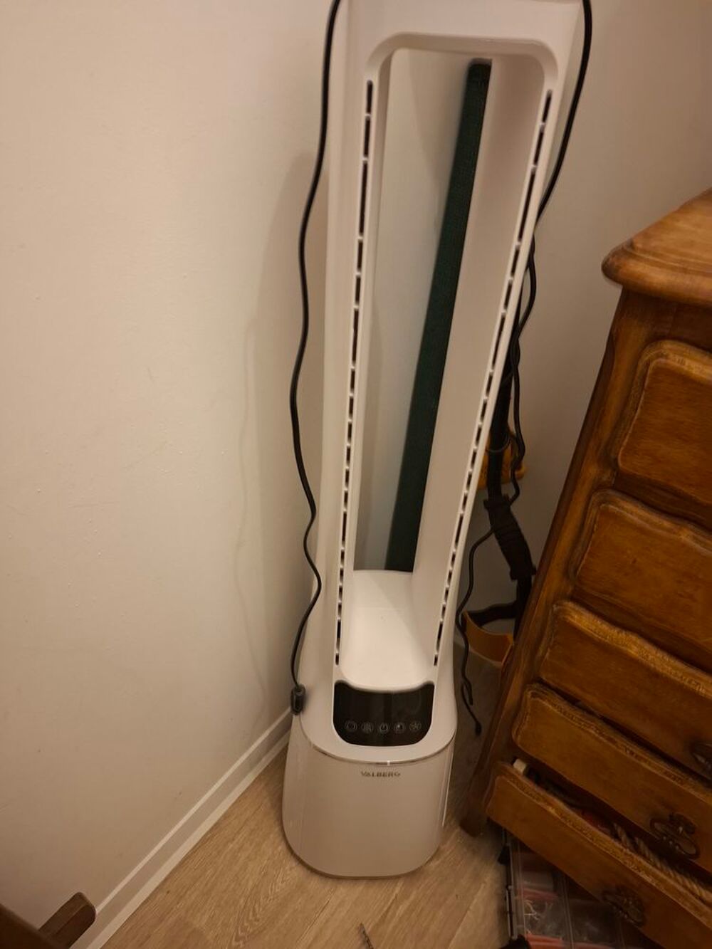 Ventilateur colonne peu servi Electroménager