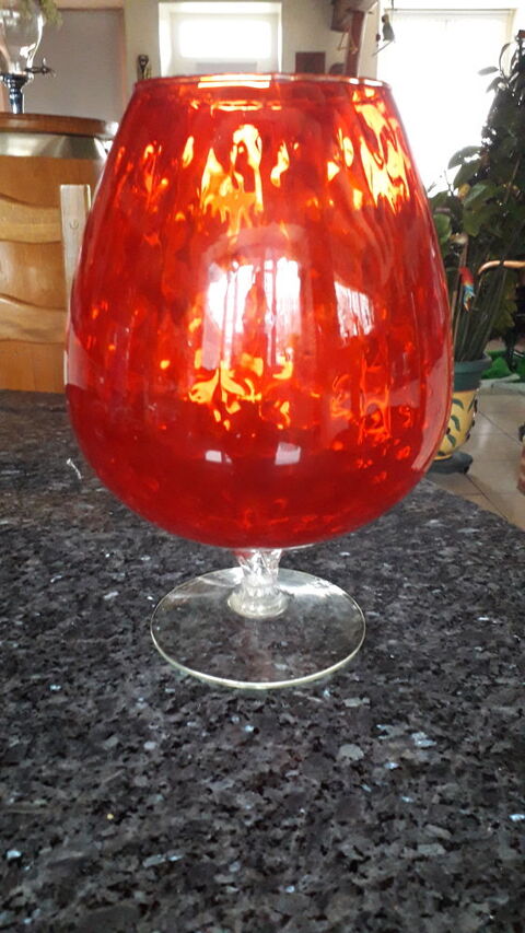 Grand verre rouge  8 Vertus (51)