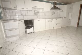  Maison � vendre 9 pi�ces 319 m�