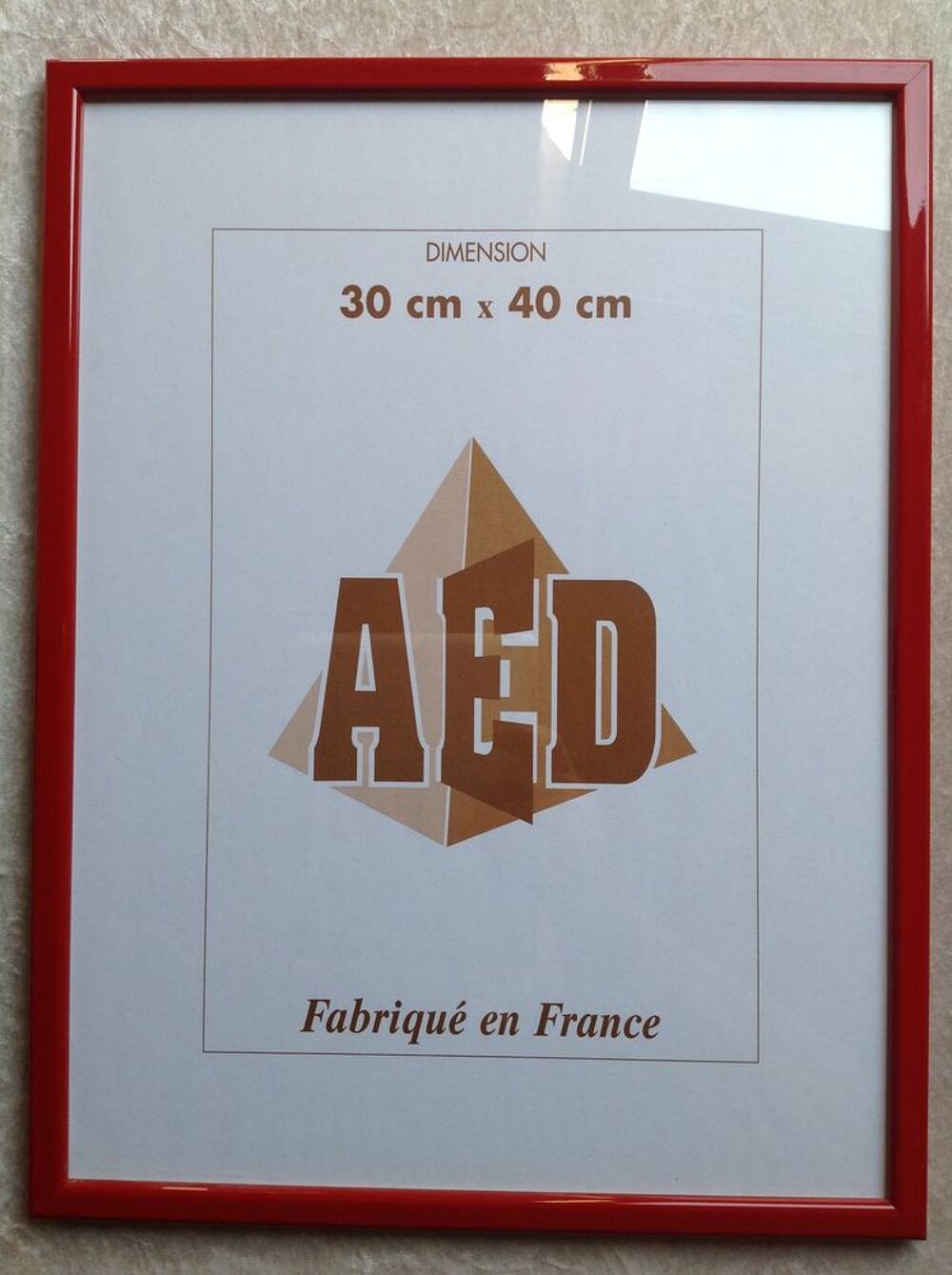 CADRE EN BOIS LAQU&Eacute; ROUGE 30 x 40 cm Envoi Possible
Décoration