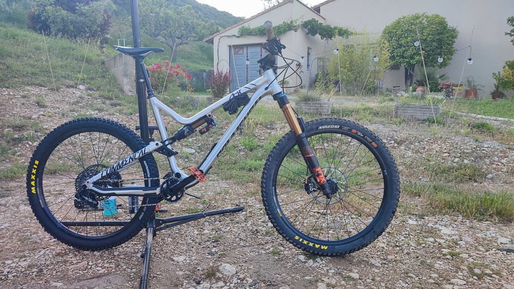 VTT enduro commencal meta am v4.2 2017 fox &eacute;dition Vlos