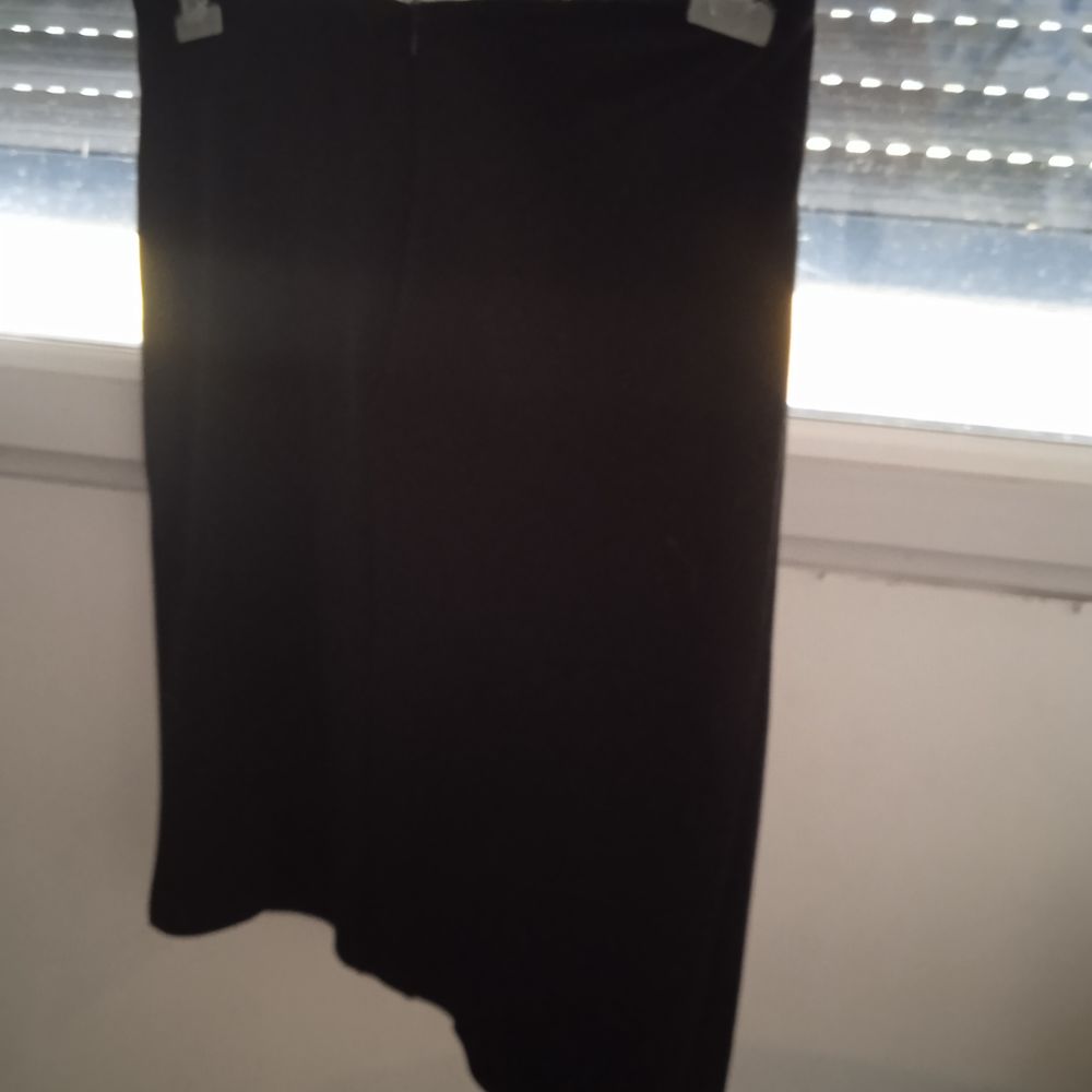 Jupe noire marque Mosquitos Taille 40 lacets &agrave; la taille 80% Vêtements
