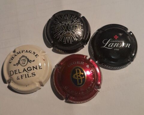un lot de 4 capsules de champagne en bon �tat 1 Parempuyre (33)