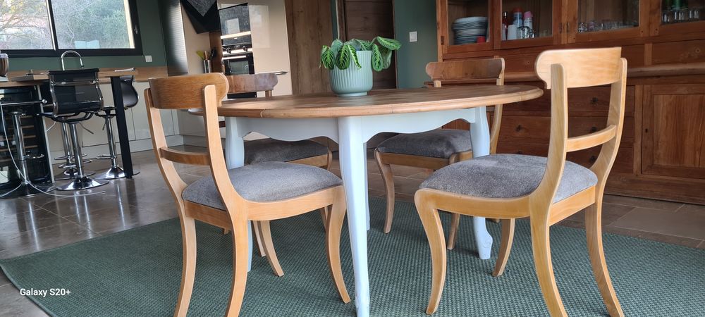 Table en ch&ecirc;ne Meubles