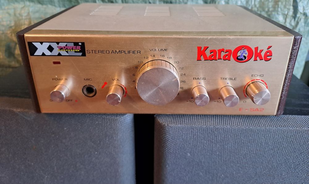 Amplificateur XXL power sound avec micro et enceintes Audio et hifi