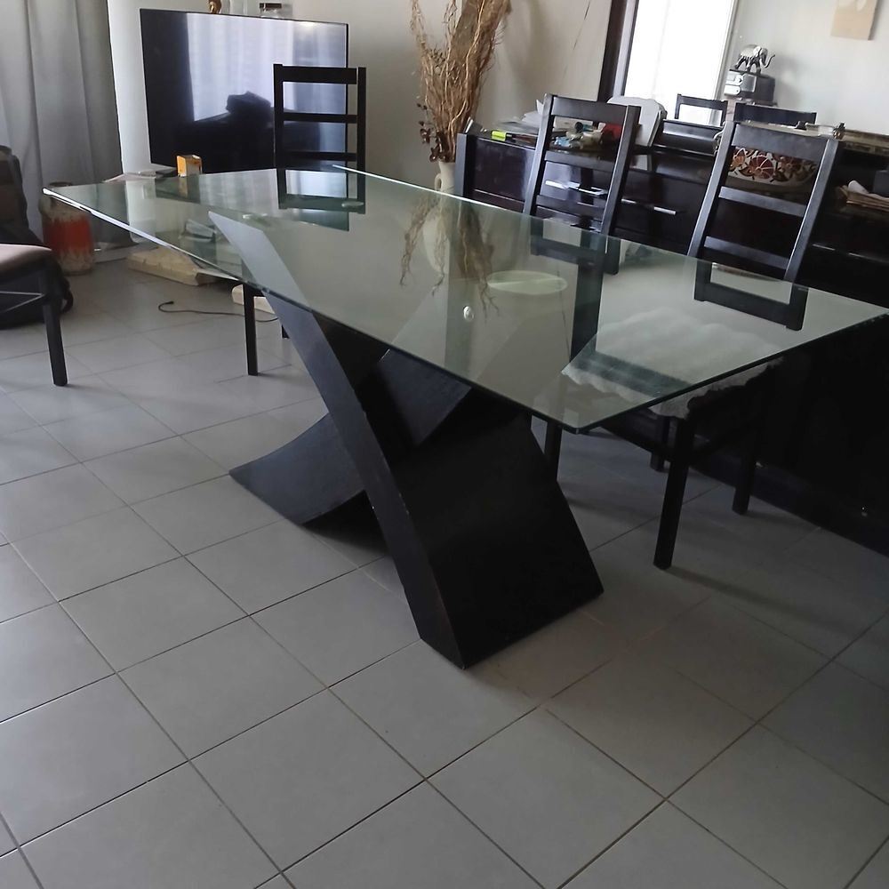 Table rectangulaire verre tremp&eacute;
urgente d&eacute;m&eacute;nagement Meubles