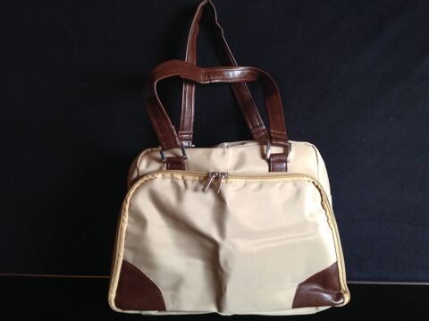 SAC À MAIN 2 GRANDS COMPARTIMENTS + ACCESSOIRES Envoi Possib 12 Trégunc (29)