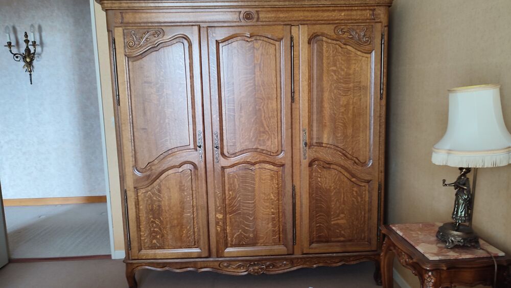 ARMOIRE EN CHENE STYLE LOUIS XV Meubles
