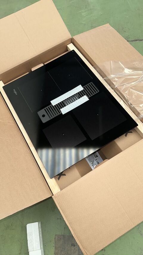 PLAQUE INDUCTION +HOTTE INT�GR�E WHIRLPOOL 2024 810 Paris 1 (75)