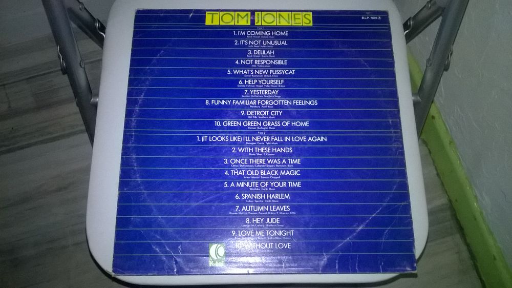 Vinyle Tom Jones
R&eacute;cital Tom Jones, Nous Revient
CD et vinyles